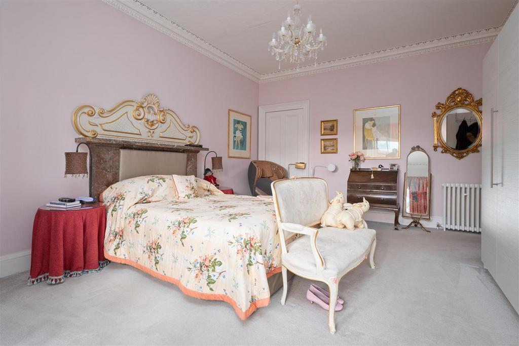 0027-1b King James Pl.JPG