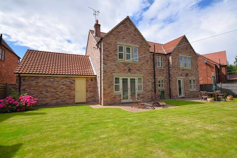 4 bedroom detached house for sale, Kensington Place, Doncaster DN4