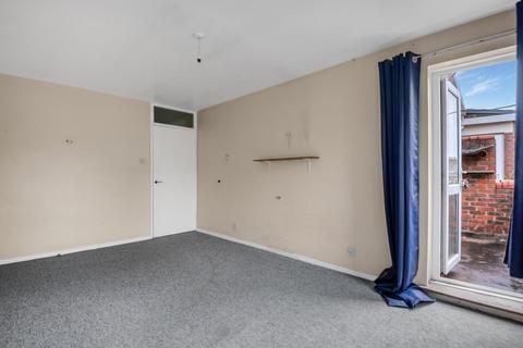 1 bedroom apartment for sale, Nevill Road, London, N16