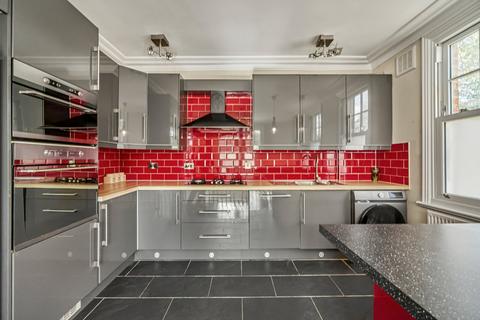 2 bedroom flat for sale, Thornbury Road, Brixton, London, SW2