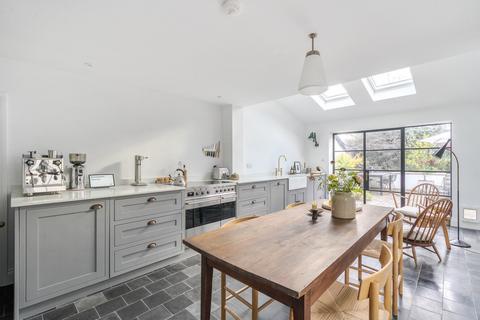 3 bedroom terraced house for sale, Halifax Street, London, SE26