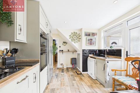 33 Concorde Drive, Tonyrefail, Porth, CF39 8NE