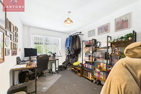 33 Concorde Drive, Tonyrefail, Porth, CF39 8NE