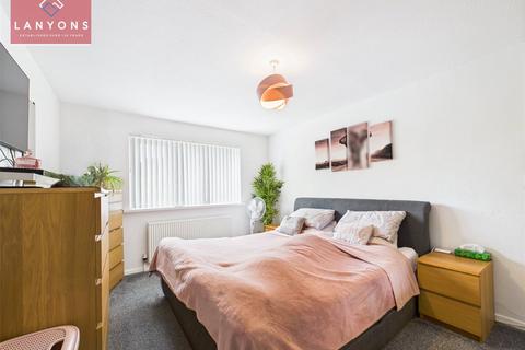 33 Concorde Drive, Tonyrefail, Porth, CF39 8NE