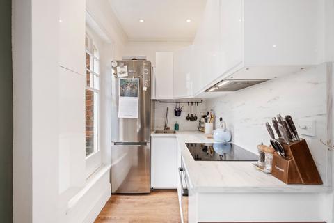1 bedroom flat for sale, Vereker Road, Barons Court, London