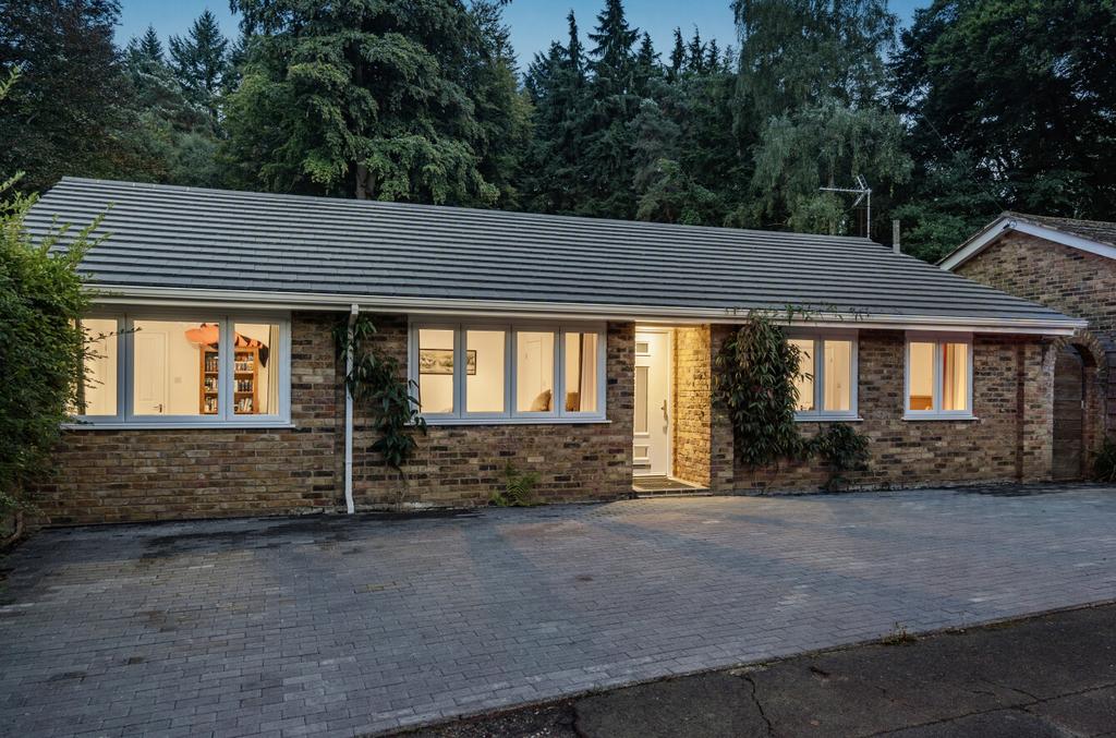 1347655-4-68bb341...