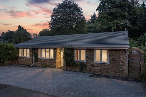 undefined, Greatwood Close, Chertsey KT16