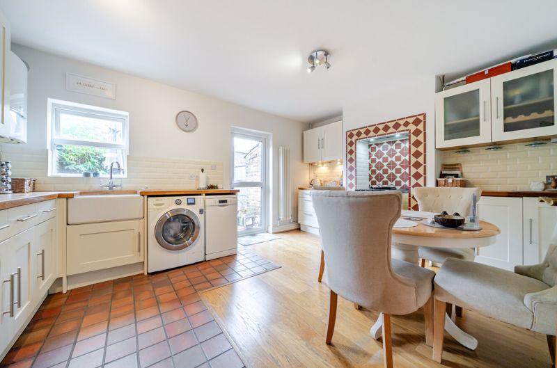 Kitchen diner angle