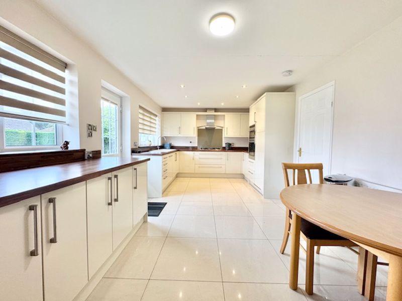 Kitchen diner