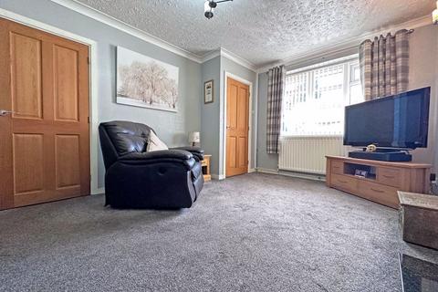 undefined, Gordon Drive, TIPTON, DY4 7LZ