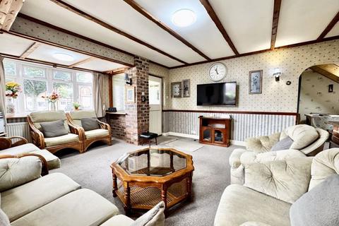 230 Blackberry Lane, Sutton Coldfield, B74 4JS