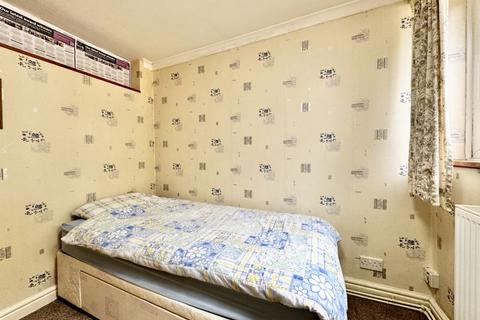 230 Blackberry Lane, Sutton Coldfield, B74 4JS