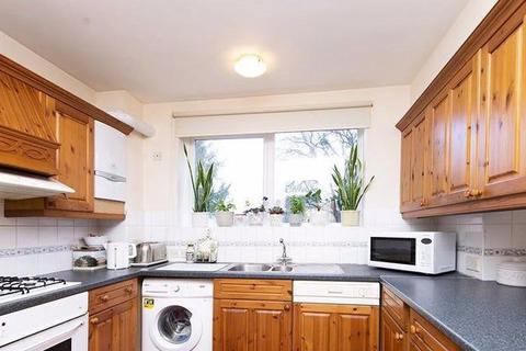 2 bedroom ground floor flat for sale, Edinburgh House, Tenterden Grove, Hendon, London, NW4 1TL