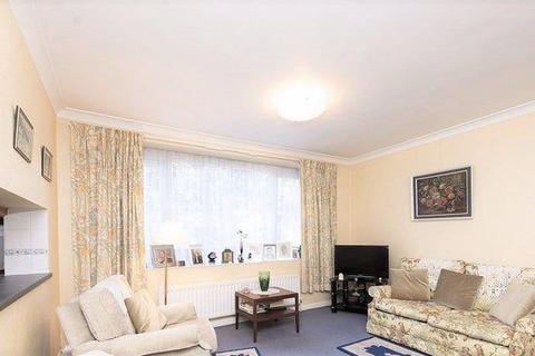 2 bedroom ground floor flat for sale, Edinburgh House, Tenterden Grove, Hendon, London, NW4 1TL