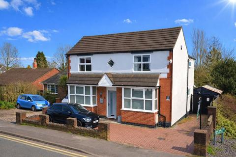 High Street, Burntwood, Chasetown, WS7 3XG