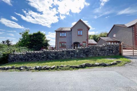 4 bedroom detached house for sale, Church Road, Aberdare, CF44 9JP