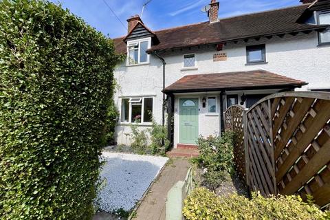 52 Vale Road, Claygate, Esher, KT10 0NJ