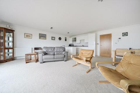 2 bedroom apartment for sale, East Cliff House, Lee-On-The-Solent, PO13