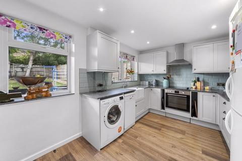 undefined, Manor End, Uckfield
