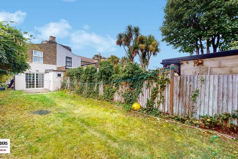 undefined, Hainault Road, Leytonstone, E11