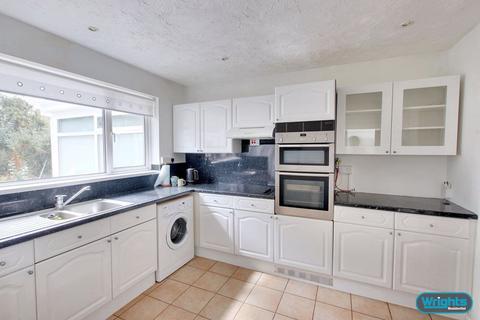 2 bedroom semi-detached house for sale, Cleveland Gardens, Trowbridge