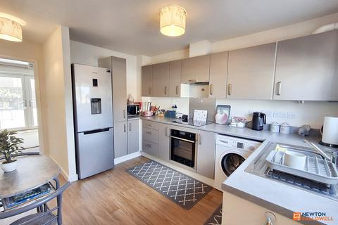27 Chamberlain Way, Peterborough, PE4 7EB