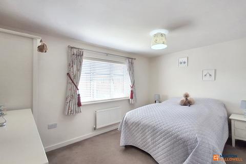 27 Chamberlain Way, Peterborough, PE4 7EB