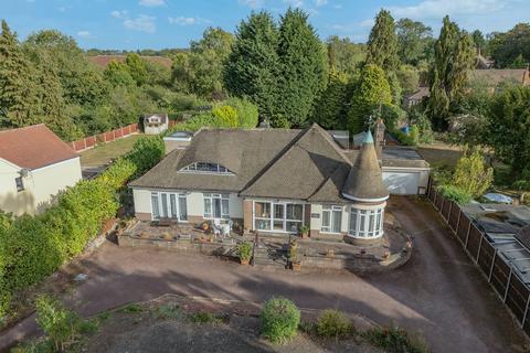 5 bedroom detached house for sale, Wigston Road, Leicester LE2