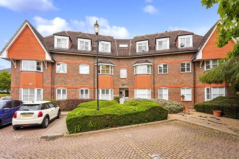 Hayward Road, Thames Ditton, KT7