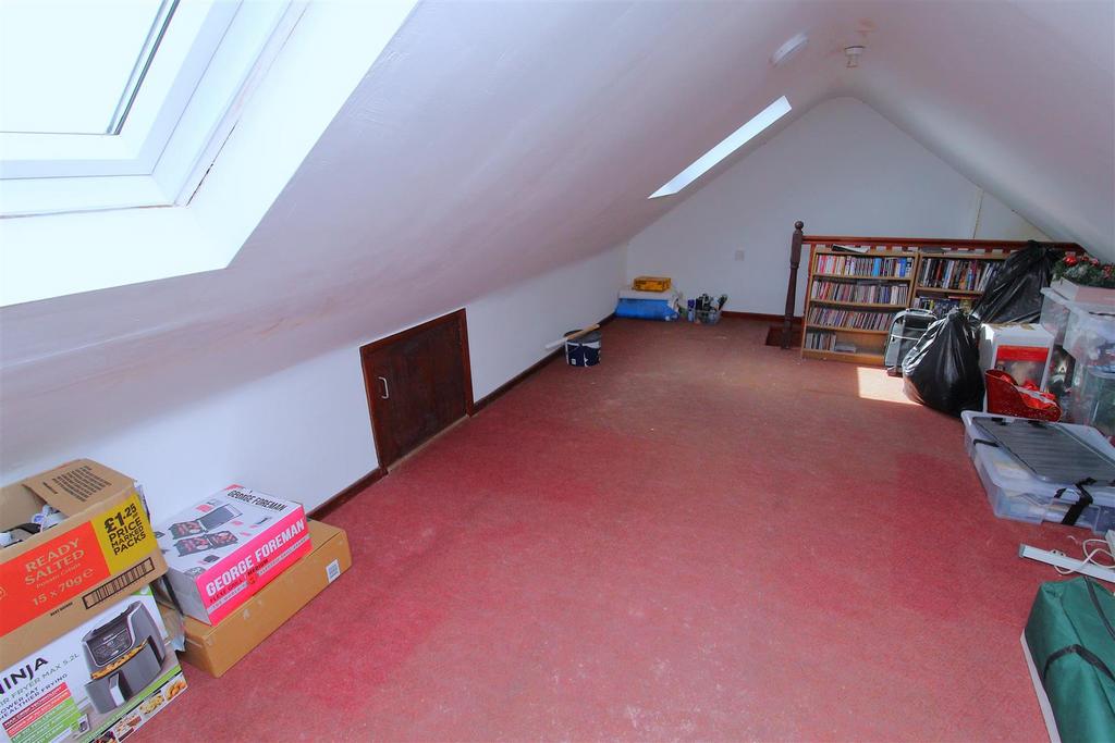 Loft2.JPG