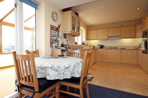 4 bedroom detached house for sale, Trearddur Road, Trearddur Bay, Holyhead, Isle of Anglesey, LL65