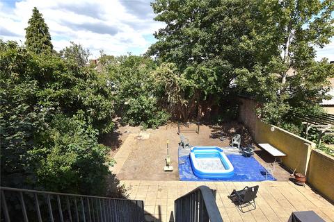 1 bedroom in a house share to rent, Parchmore Road, Thornton Heath, Surrey, CR7