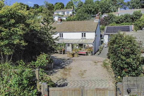 undefined, Bathpool, Launceston
