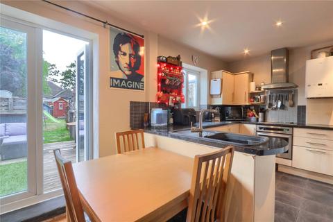3 bedroom end of terrace house for sale, Laburnum Road, Redcar