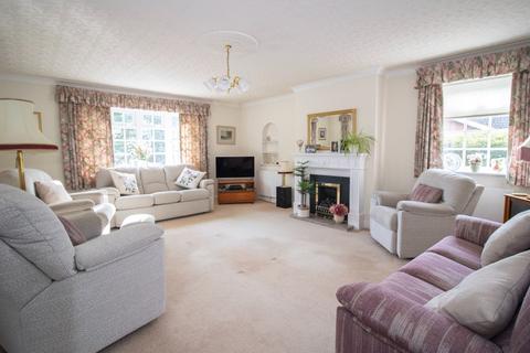 3 bedroom detached bungalow for sale, Lakeside Court, Thurnby Village