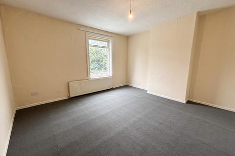 3 bedroom flat to rent, Bredbury, Stockport SK6