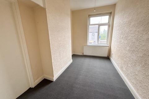 3 bedroom flat to rent, Bredbury, Stockport SK6