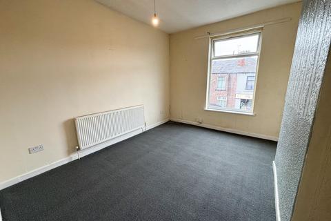 3 bedroom flat to rent, Bredbury, Stockport SK6