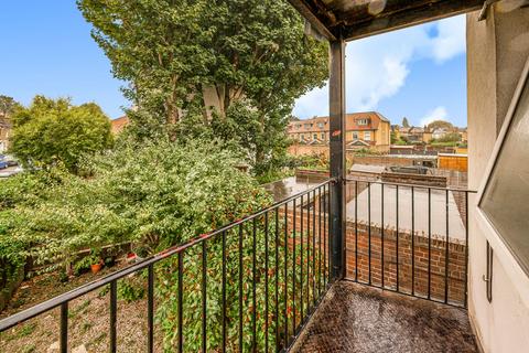 1 bedroom flat for sale, Stanbury Road, London, SE15
