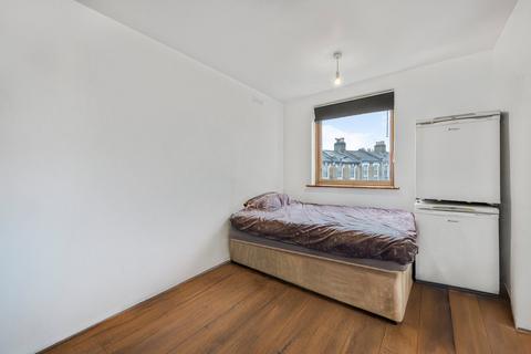 1 bedroom flat for sale, Stanbury Road, London, SE15