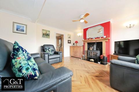 3 bedroom semi-detached house for sale, Foundry Road, Kingswinford