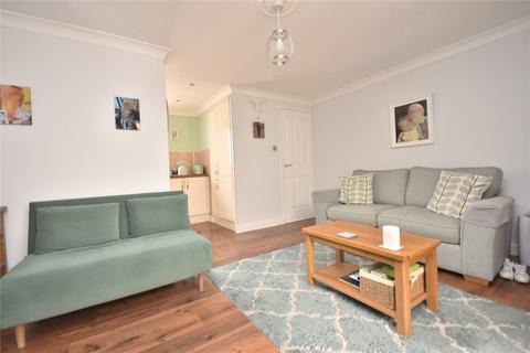 undefined, High Bank Close, Leeds, West Yorkshire