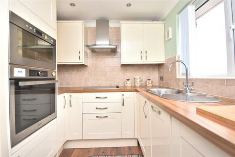 undefined, High Bank Close, Leeds, West Yorkshire