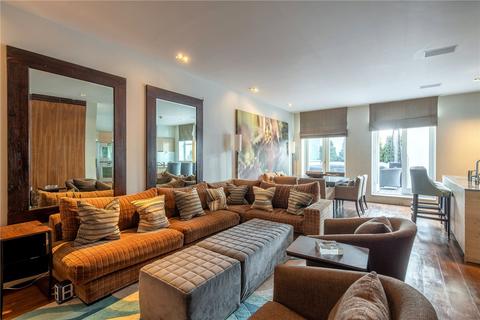 3 bedroom apartment for sale, Kensington Court, London, W8