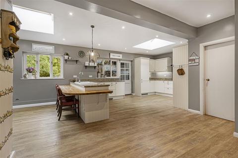 5 bedroom detached house for sale, Grantchester Road, Coton CB23