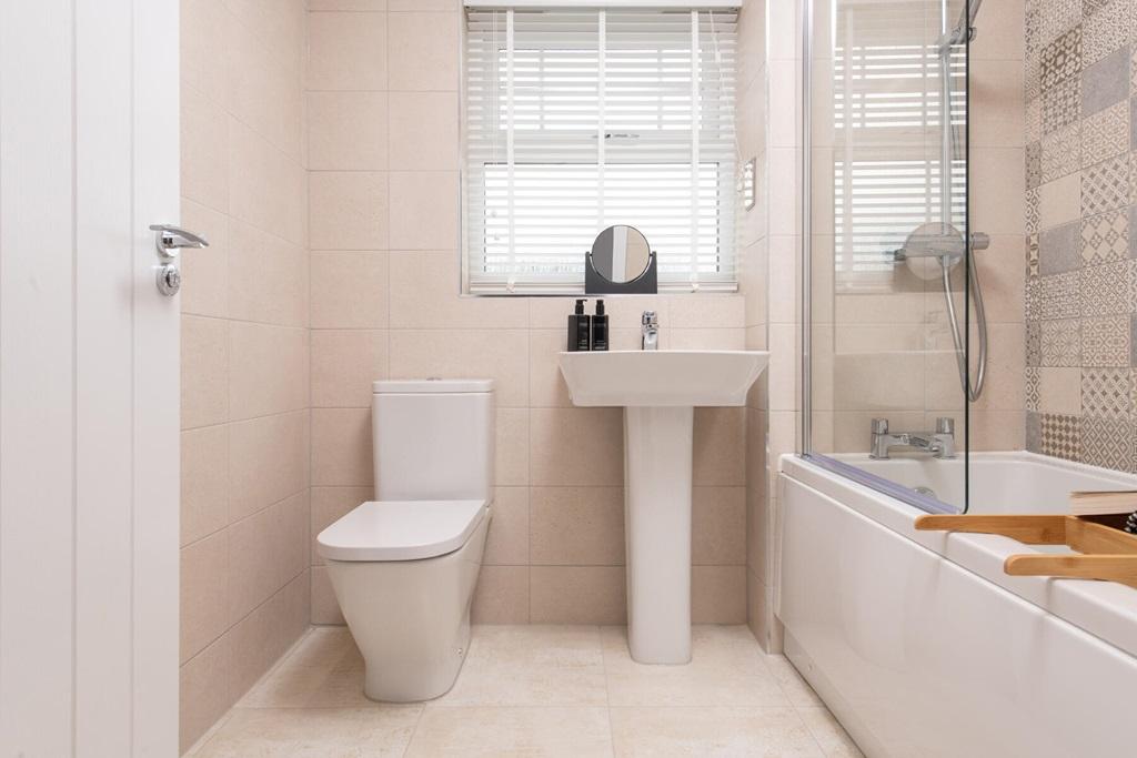 Family-friendly bathroom