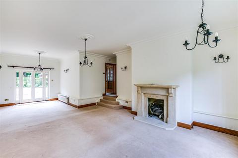 undefined, High Street, Brasted TN16