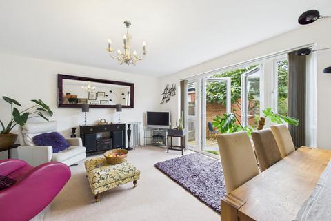 3 bedroom semi-detached house for sale, Ernest Fitches Way, Littlehampton, BN17 7EP