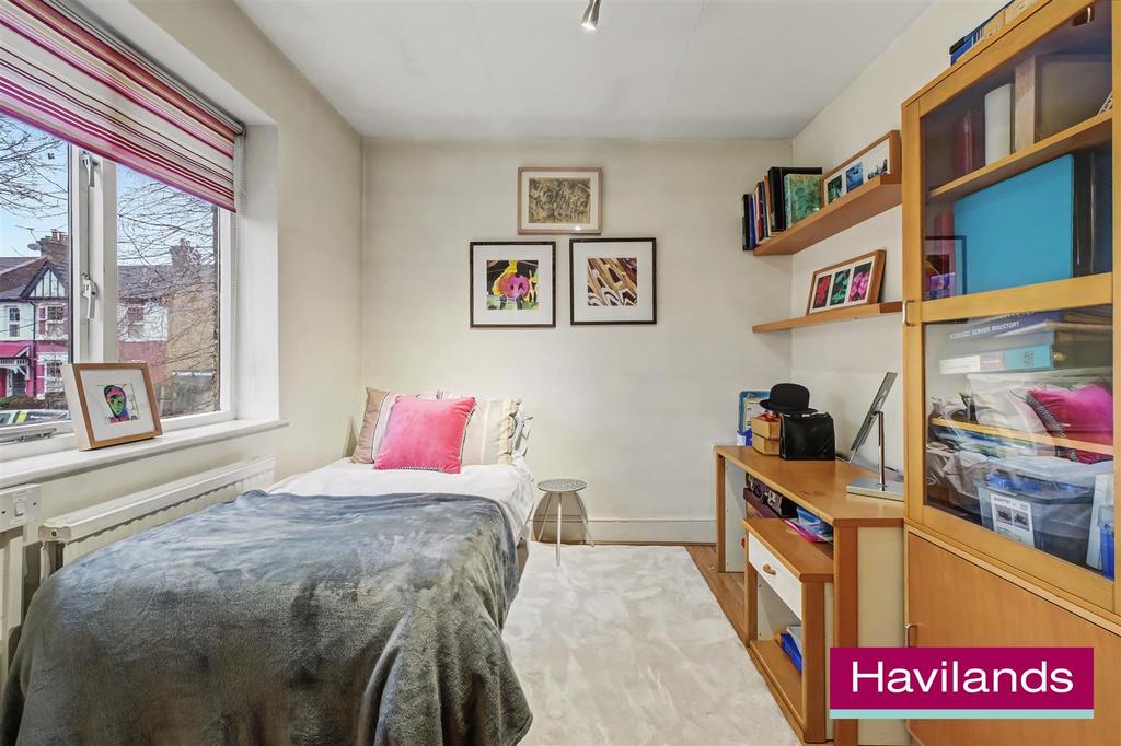 Green Lanes N21 2 SG-9.jpg
