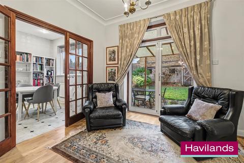 undefined, Green Lanes, Winchmore Hill
